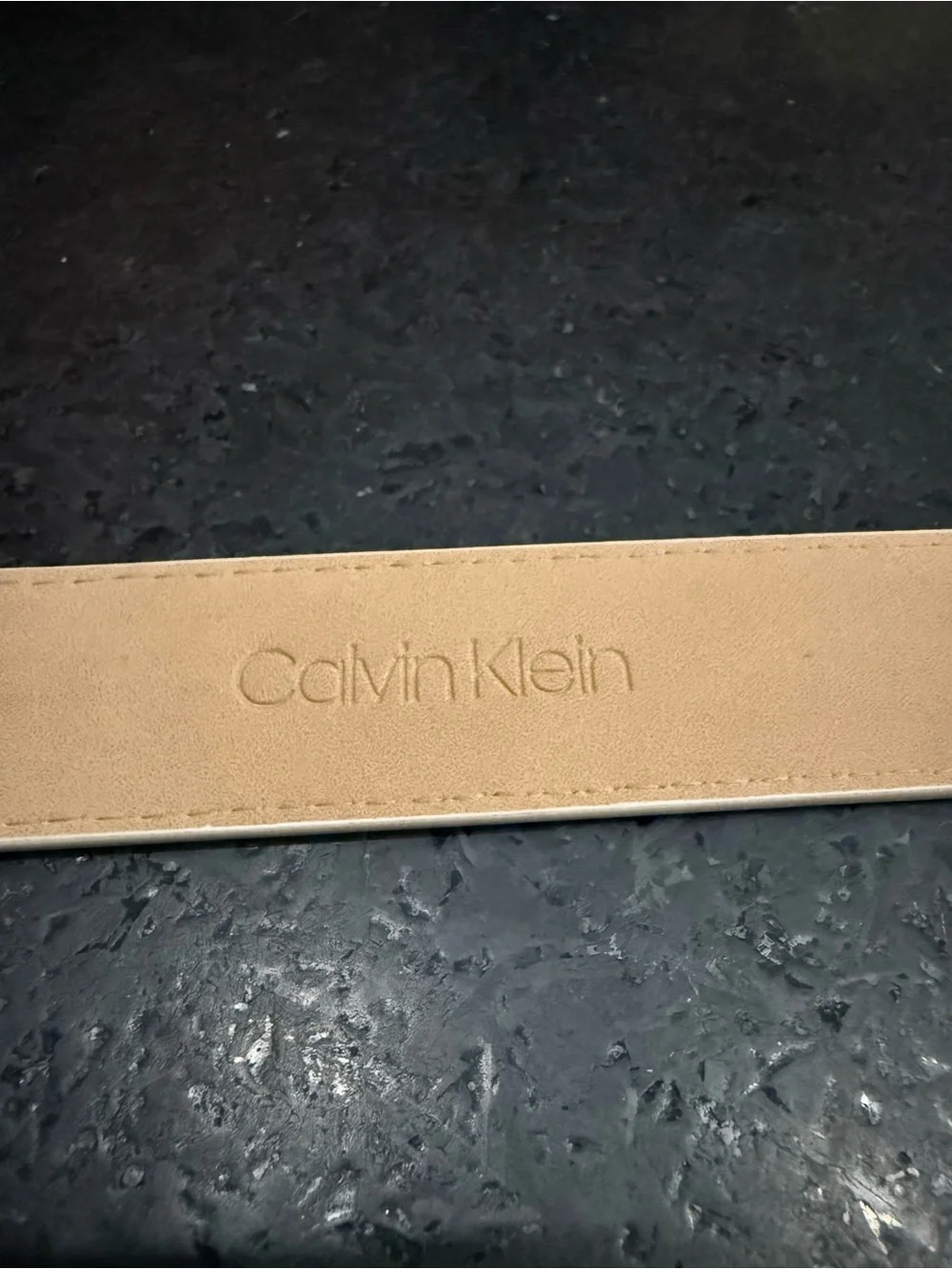 NEW Calvin Klein Cream BONE Leather Belt Gold HAMMERED CK Buckle SZ Med